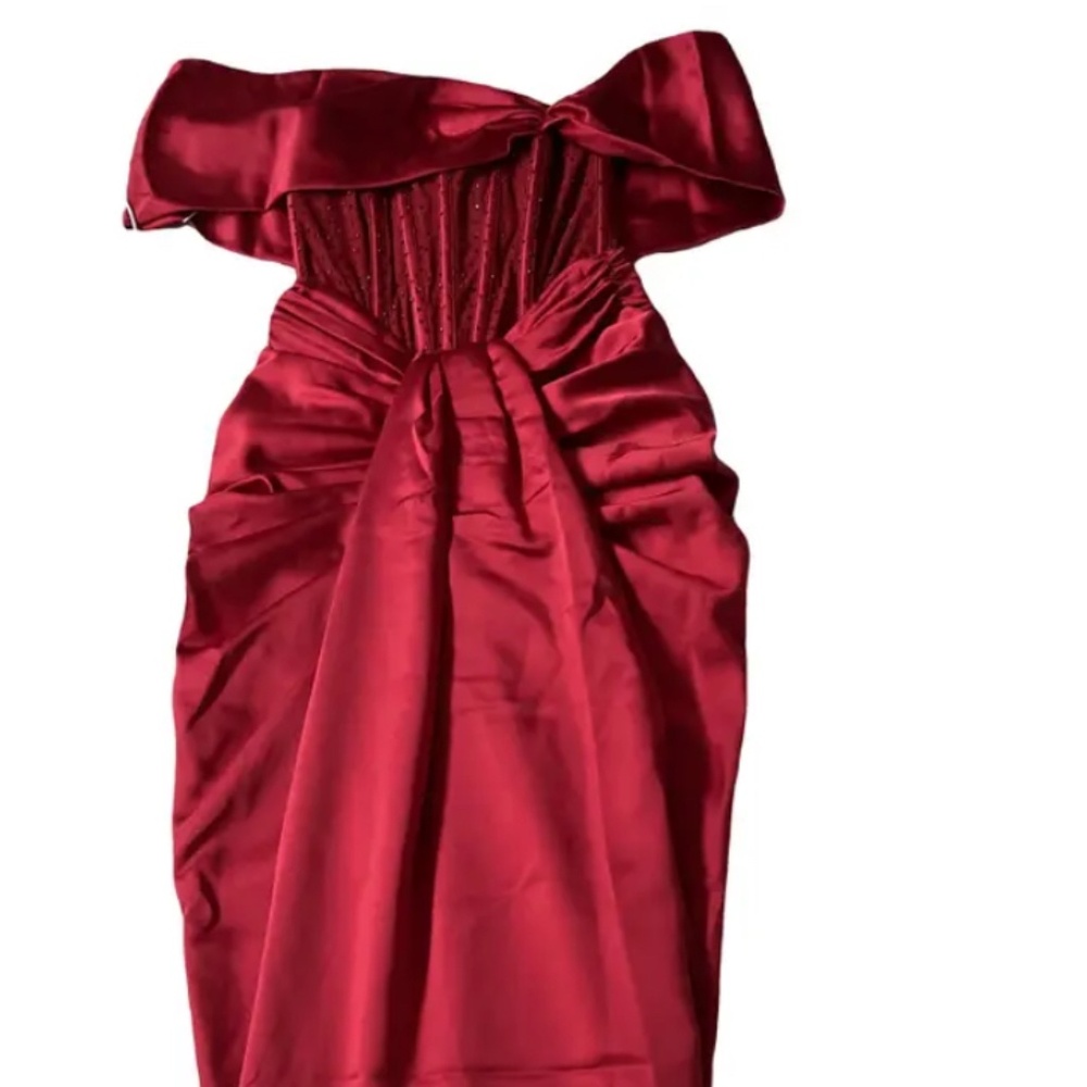 Miss circle(new york);  red corset dress